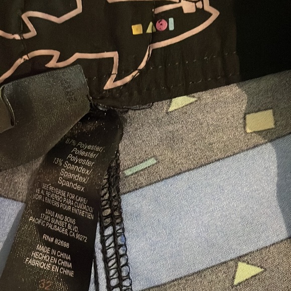 Maui and Sons Blue Geometric Swim Board Shorts Size 32 - Picture 14 of 16